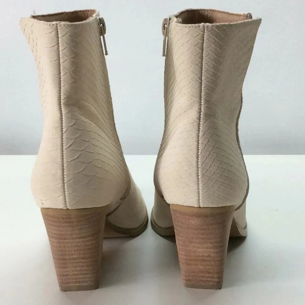 Mi.iM Chunky Heel Side Zipper Cream Ankle Boot - Picture 5 of 9